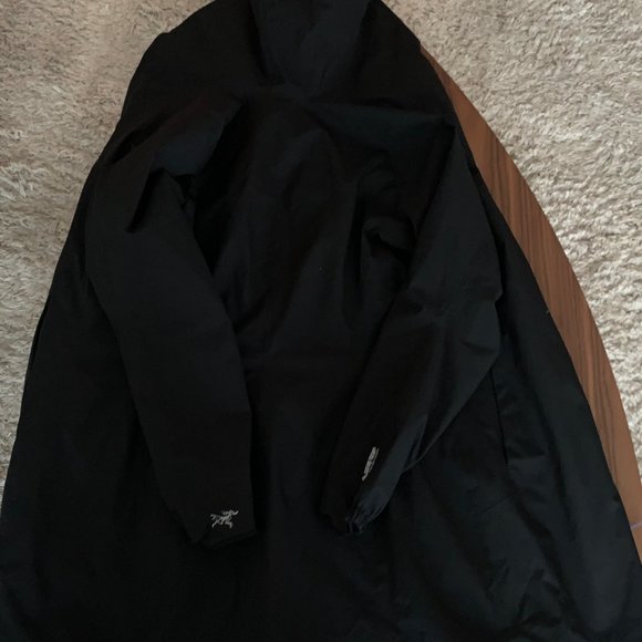 Arc'teryx Solano Women's Coat *SOLD - Picture 2 of 5